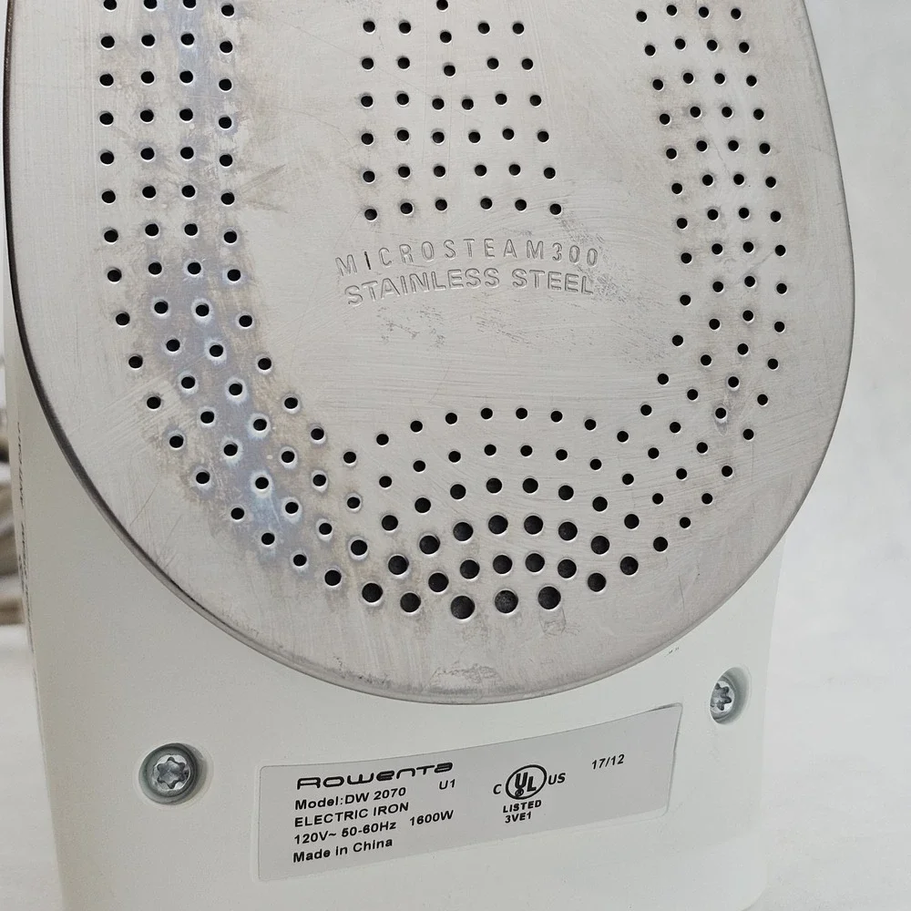EUC Rowenta Effective Comfort, Model DW 2070 Steam Iron 1600 Watt *Tested Works*